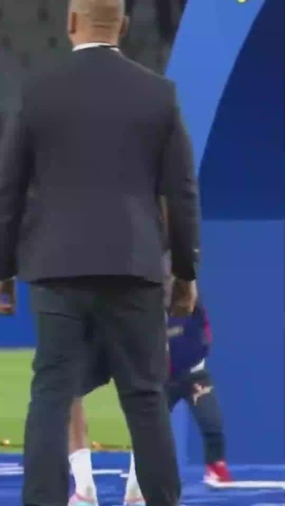 El baile viral del hermano de Lamine Yamal que ha triunfado en redes