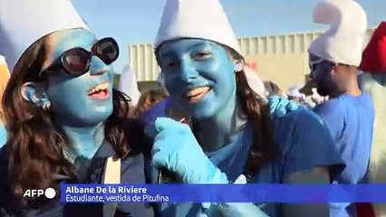 Invasión de pitufos en una ciudad francesa para romper récord mundial