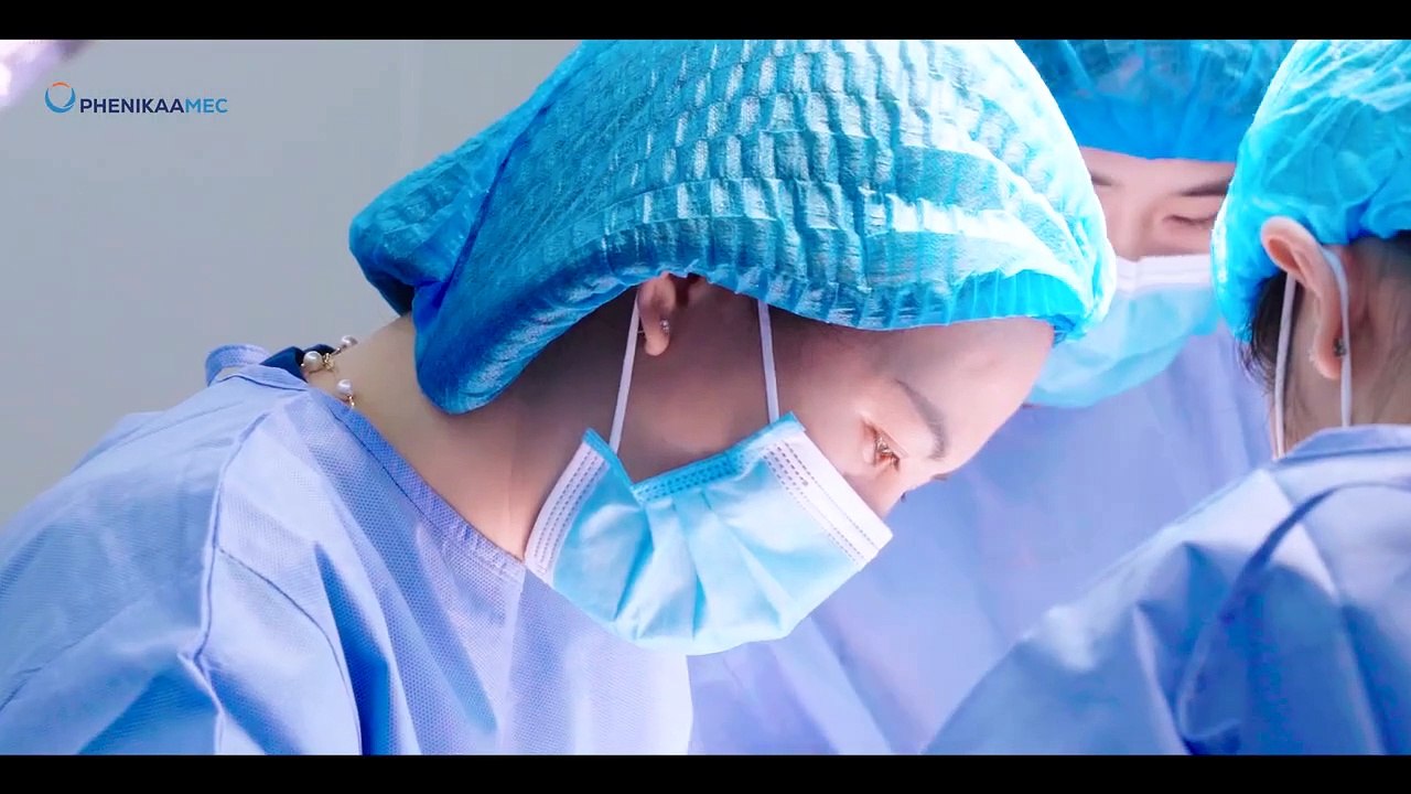 Em bé đầu tiên trào đời tại PhenikaaMec