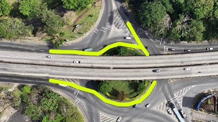 c7-asi-se-maneja-en-las-rotondas-190525