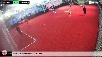 Faute de Jonathan M - Fc Larny
