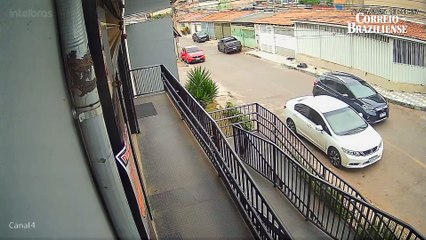 Homem abre fogo contra motorista em carro em Samambaia