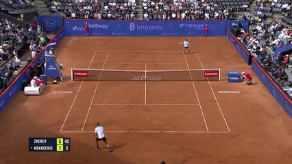 Zverev wins Hamburg opener after taking late wild card