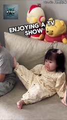 Cutest Baby Girl Annoys Her Brother in the Most Hilarious Way