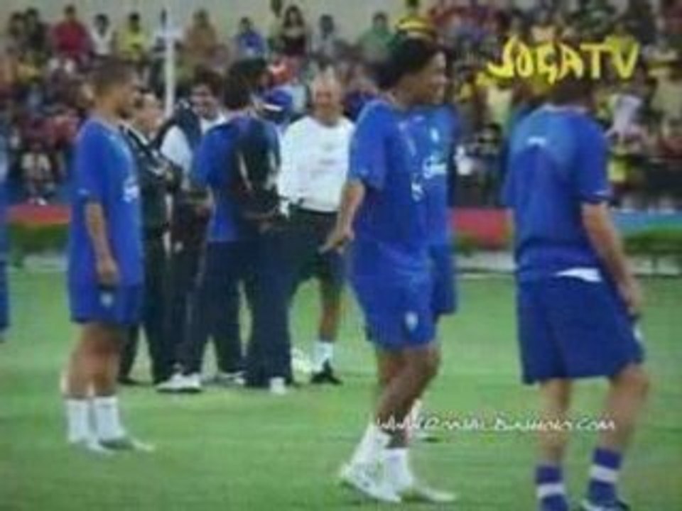 Joga Bonito - TV (Make the Ball Happy)