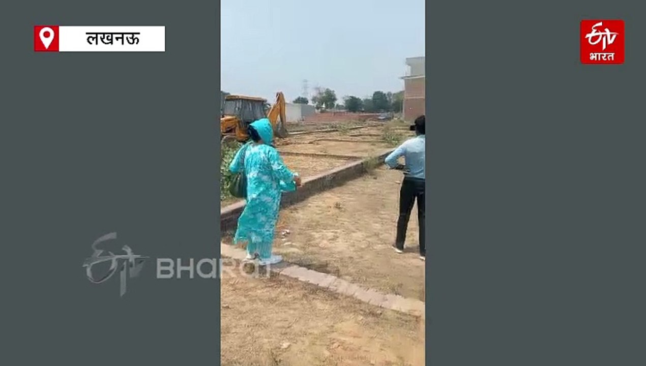 लखनऊ में IIM रोड पर गरजा LDA का बुलडोजर, 50 बीघ...