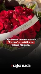 Un ramo con la palabra “Perdón” fue dejado donde asesinaron a Valeria Márquez.