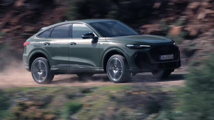 The new Audi Q5 Sportback in District green metallic Driving Video