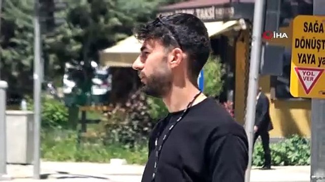 Elektrikler kesildi, trafik ışıkları söndü, sürücülerin imdadına o yetişti...