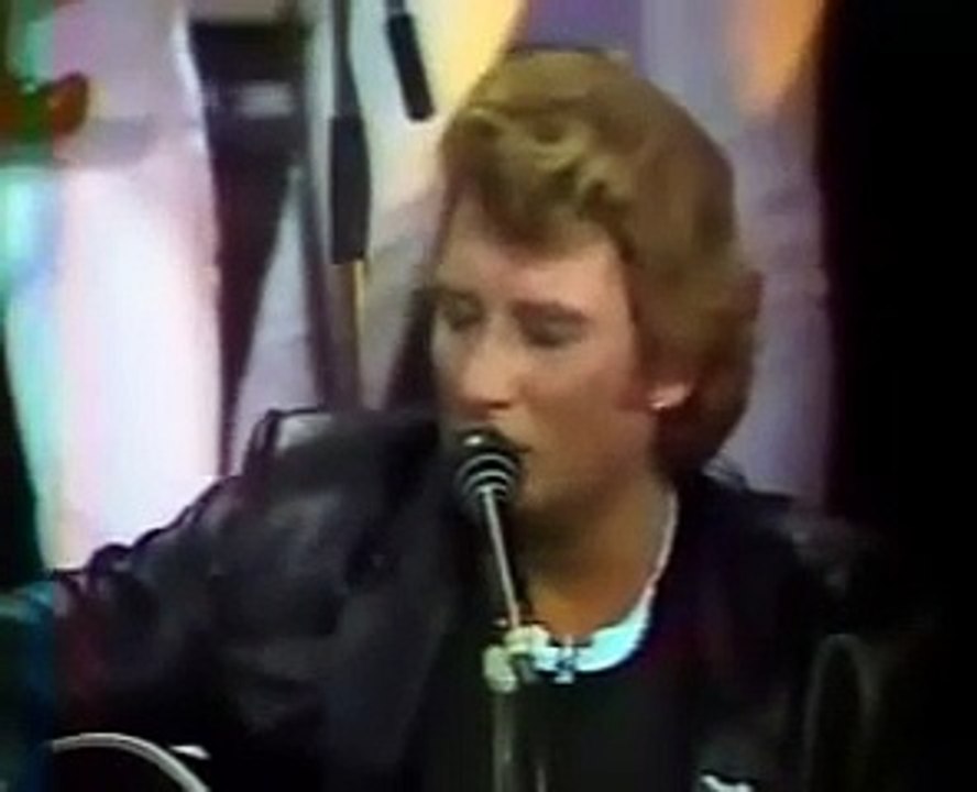Johnny Hallyday & Claire D'Asta – J’ai Pleuré sur ma Guitare (Champs-Élysées, Antenne 2 – 6 Février 1982)