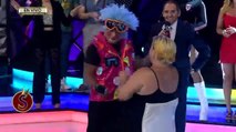 Payaso viral le baila a señora en el programa