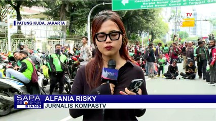 Kompak Matikan Aplikasi, Pengemudi Ojek Online Gelar Aksi Demo