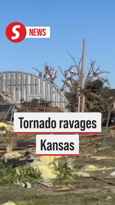 Tornado causes widespread damage in Kansas