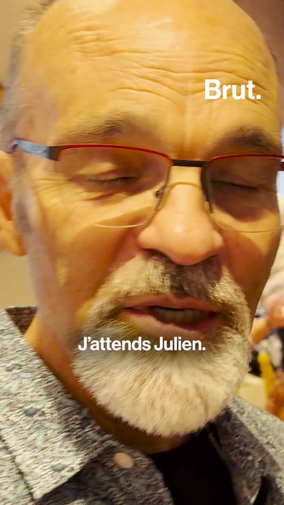 Il a rencontré l'homme qui lui a sauvé la vie.