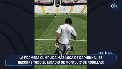 La promesa cumplida más loca de Raphinha: ¡se recorre todo el estadio de Montjuic de rodillas!