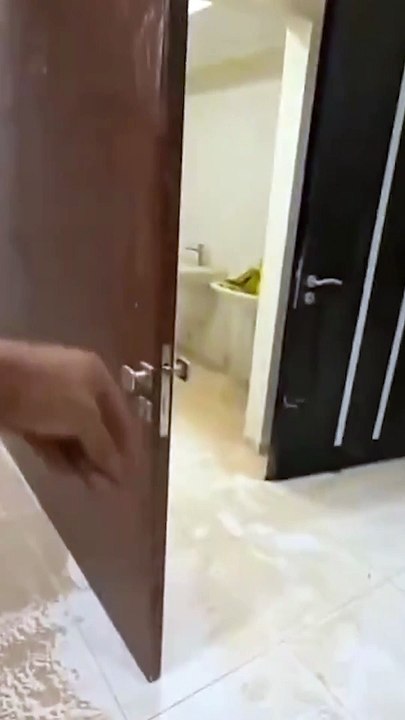 سعيد الزهراني يوثق جولته داخل الفيلا التي سجّلها باسم زوجته صالحة