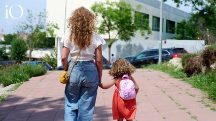 "Completa la frase Challenge": la sfida social che ridefinisce la comunicazione familiare