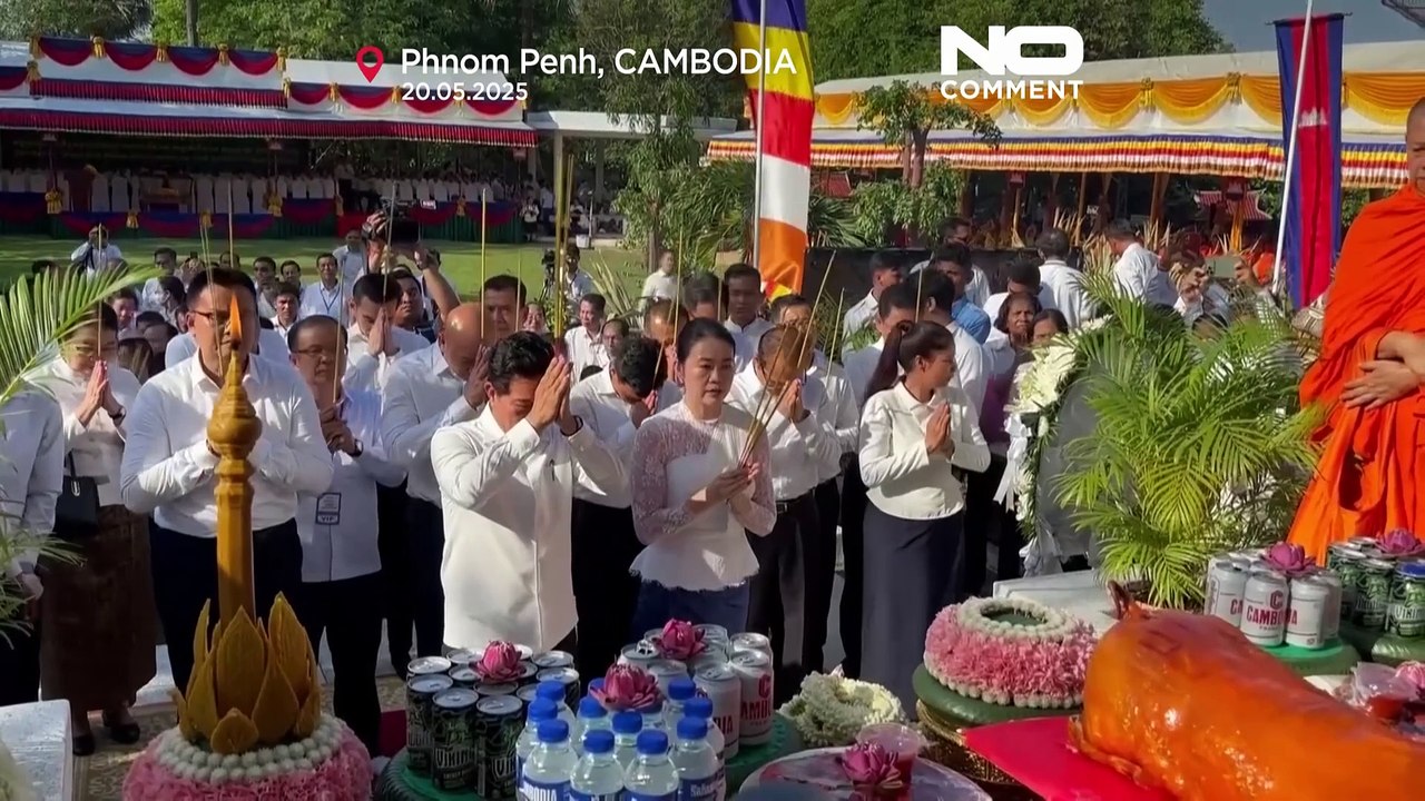 Kambodschaner gedenken der Opfer der Roten Khmer 50 Jahre später