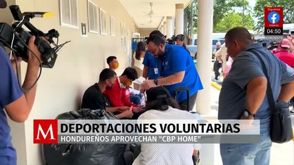 Sale de EU el primer grupo de migrantes que se 'autodeportaron' con CBP Home