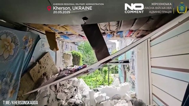 Attacchi di droni russi colpiscono case a Kherson e Sloviansk