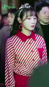 [MULTI SUB] Elegant 80s Young Wife: A female college student time-travels to the 1980s, faces two wicked stepchildren, fights back, becomes a female CEO with a handsome husband—living a life of unexpected wealth and glory! #PopularChineseDrama