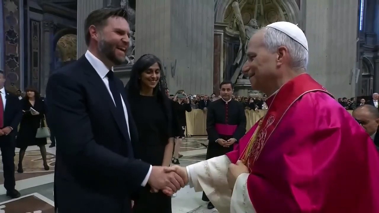 El papa León XIV saludó a la delegación estadounidense, encabezada por el vicepresidente JD Vance