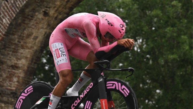 Cycling - Giro d'Italia 2025 - Stage 10 highlights - Crazy ITT in Pisa under heavy rain conditions