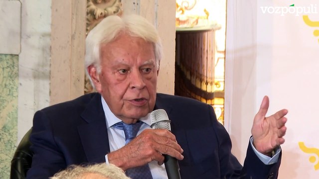 Felipe González reclama un “espacio de centralidad”