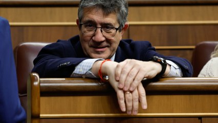 Los socialistas desbloquean en el Congreso regularizar medio millón de inmigrantes