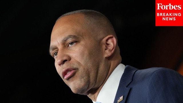 Hakeem Jeffries Claims Republicans Have ‘Determined To Go It Alone’ On Debt Ceiling, Fail To Consult Dems