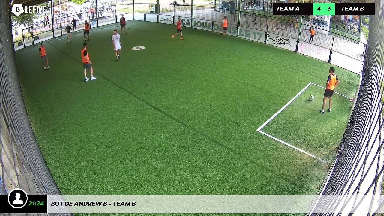 But de Andrew B - Team B