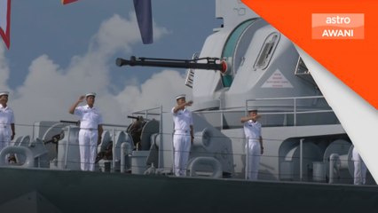 PM Anwar terima tabik hormat daripada 31 kapal pada acara Fleet Review