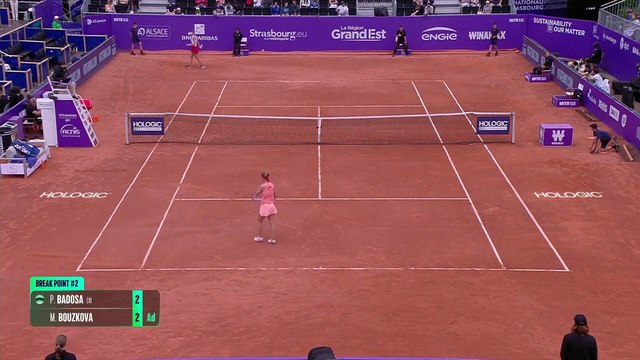 Badosa se mete en cuartos de Estrasburgo tras la retirada de su rival
