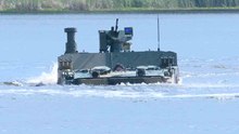 Video: Rusland start tests met nieuw amfibisch pantservoertuig BT-3F
