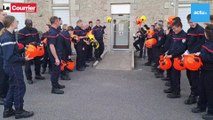 Haie d'honneur pour le pompier chevalier des Palmes académiques