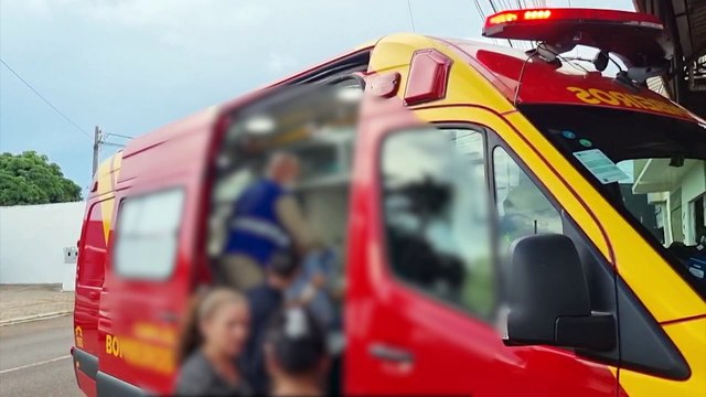 Homem é socorrido pelo Siate após sofrer acidente de trabalho na Rua Pio XII