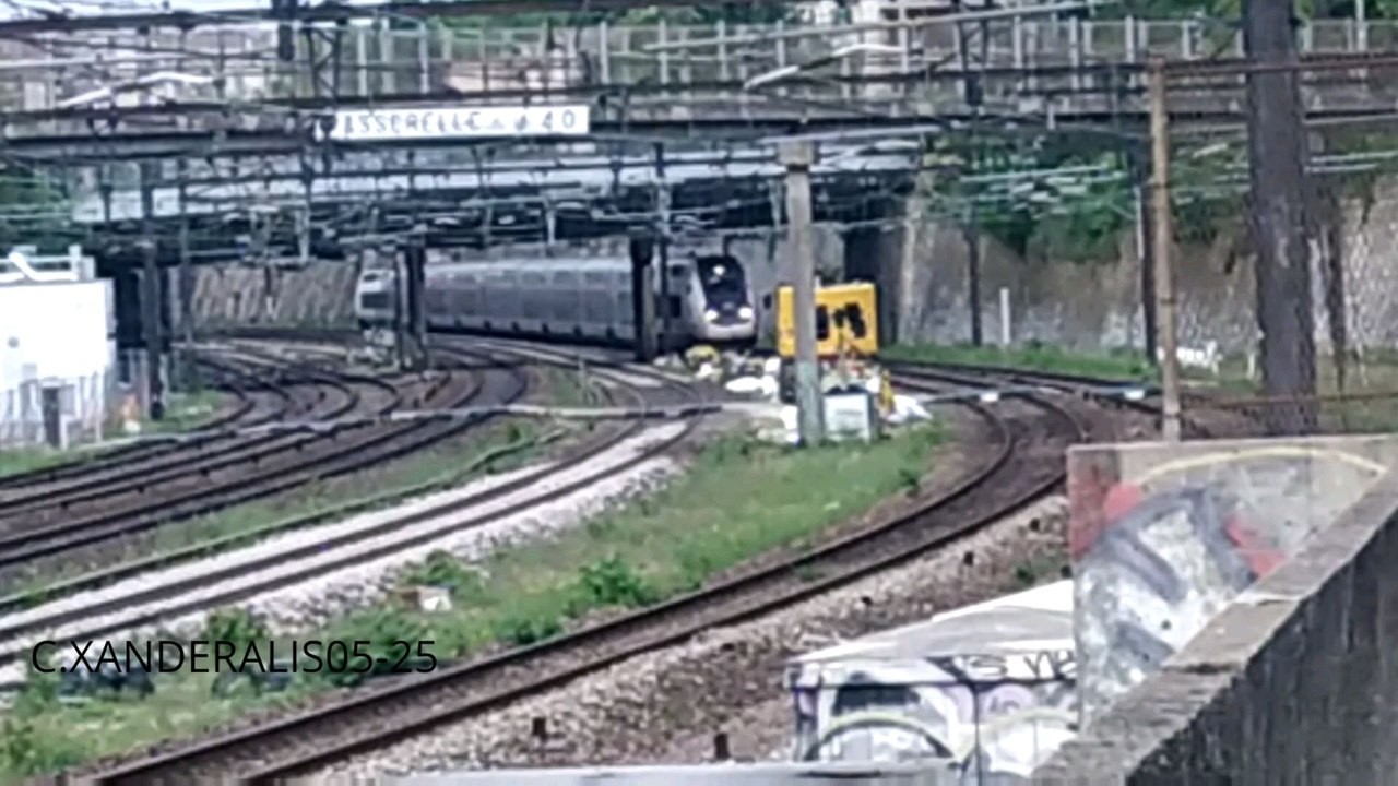 Passage TGV DUPLEX INOUI (R253) à Charenton-le-Pont corridor ligne (PLM) RER D & ligne R, TER, IC & TGV , rue Alfred CROQUETTE, à proximité des environs de la station de métro Charenton-écoles ligne 8, le 11/05/25 à 20h16....