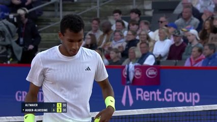 Hambourg - Auger-Aliassime soigne son entrée