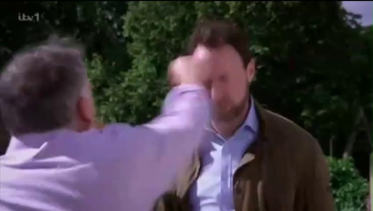 Emmerdale Bob Hope Punches Liam Cavanagh 14th August 2023