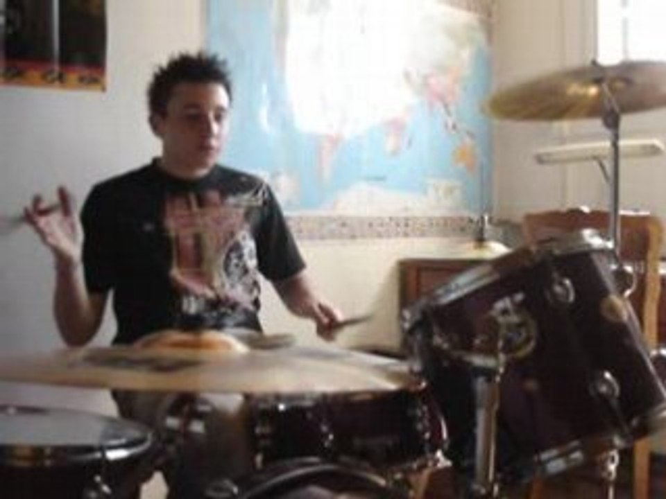 moi sur ma drums
