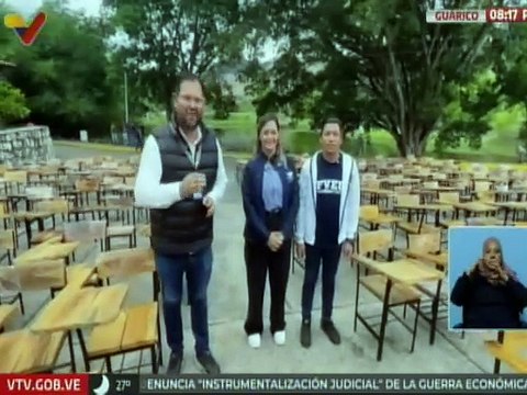 Gobierno Bolivariano entregó mil pupitres a la UNERG en el estado Guárico