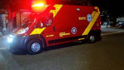 Idosa é atendida pelo Siate após sofrer queda em igreja no Bairro Nova Cidade