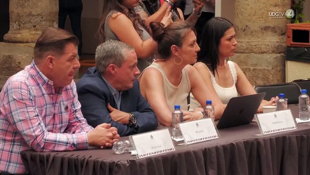 Quieren regular uso de teléfonos y tabletas para adolescentes en escuelas