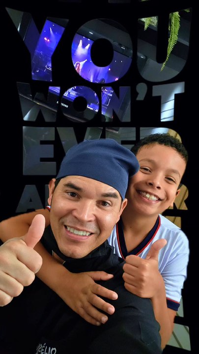 Em um mundo repleto de desafios e incertezas, é nos pequenos momentos que encontramos a verdadeira beleza da vida. Cada amanhecer traz uma nova oportunidade de recomeço, e cada experiência, por mais simples que pareça, é uma lição valiosa.