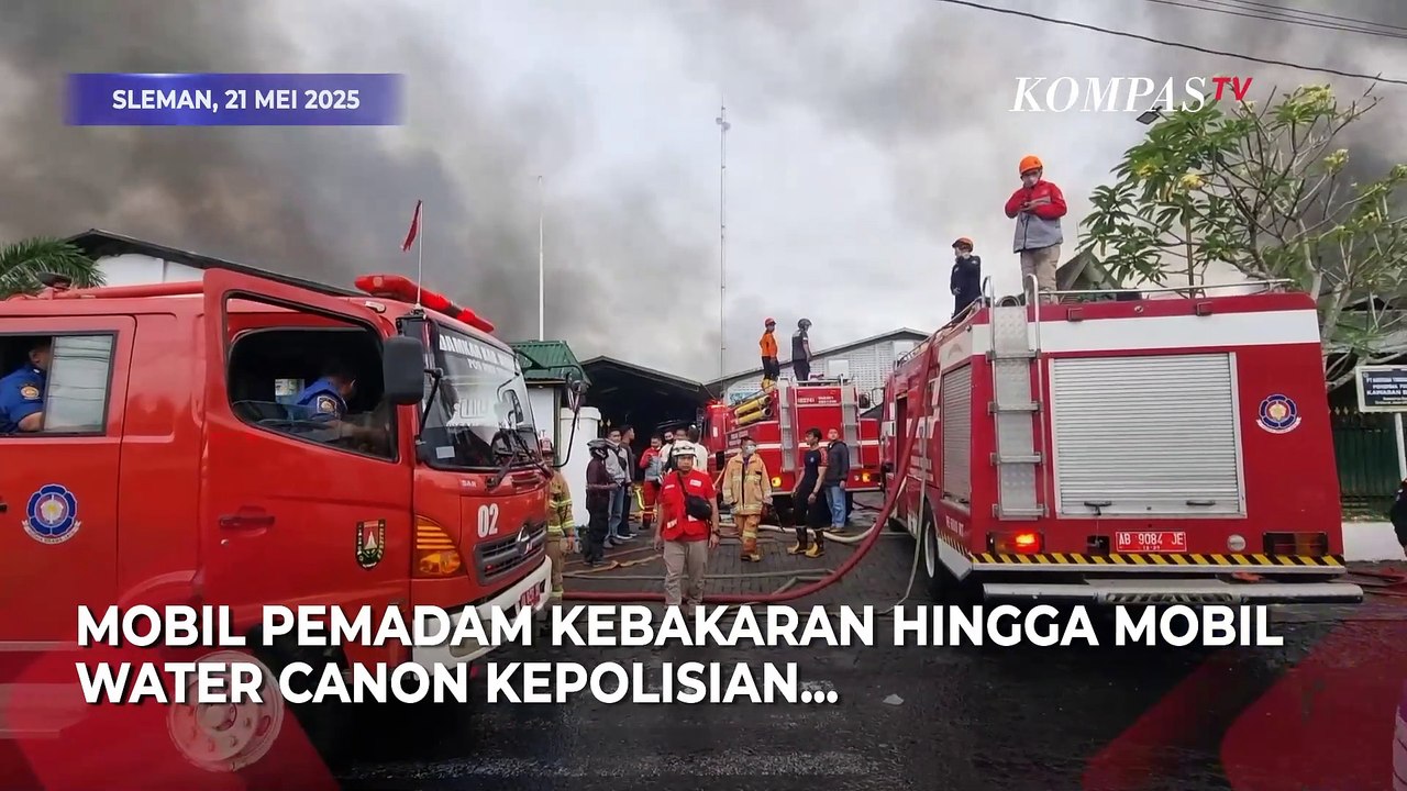 Kebakaran Pabrik Garmen di Sleman, Damkar dan Polisi Turun Tangan Padamkan Api