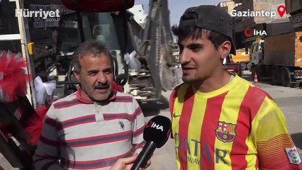 Patron, çalışanına 1 milyon TL'lik iş makinesi hediye etti