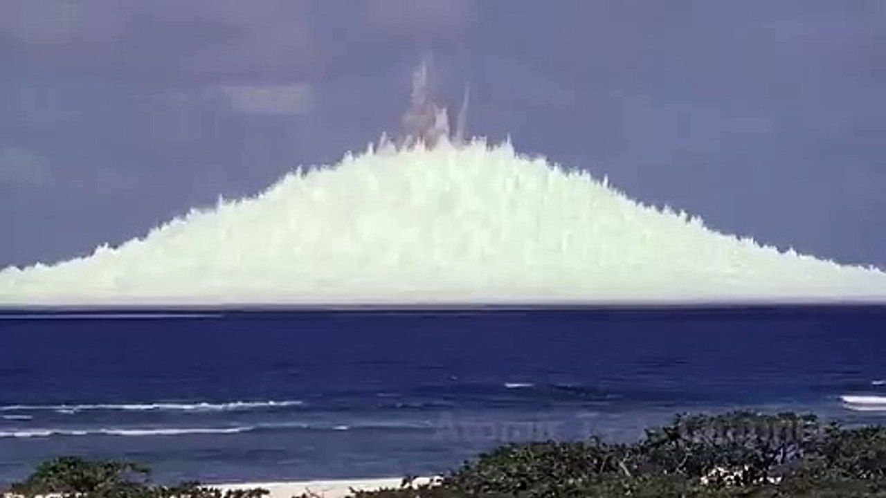 The underwater nuclear explosion