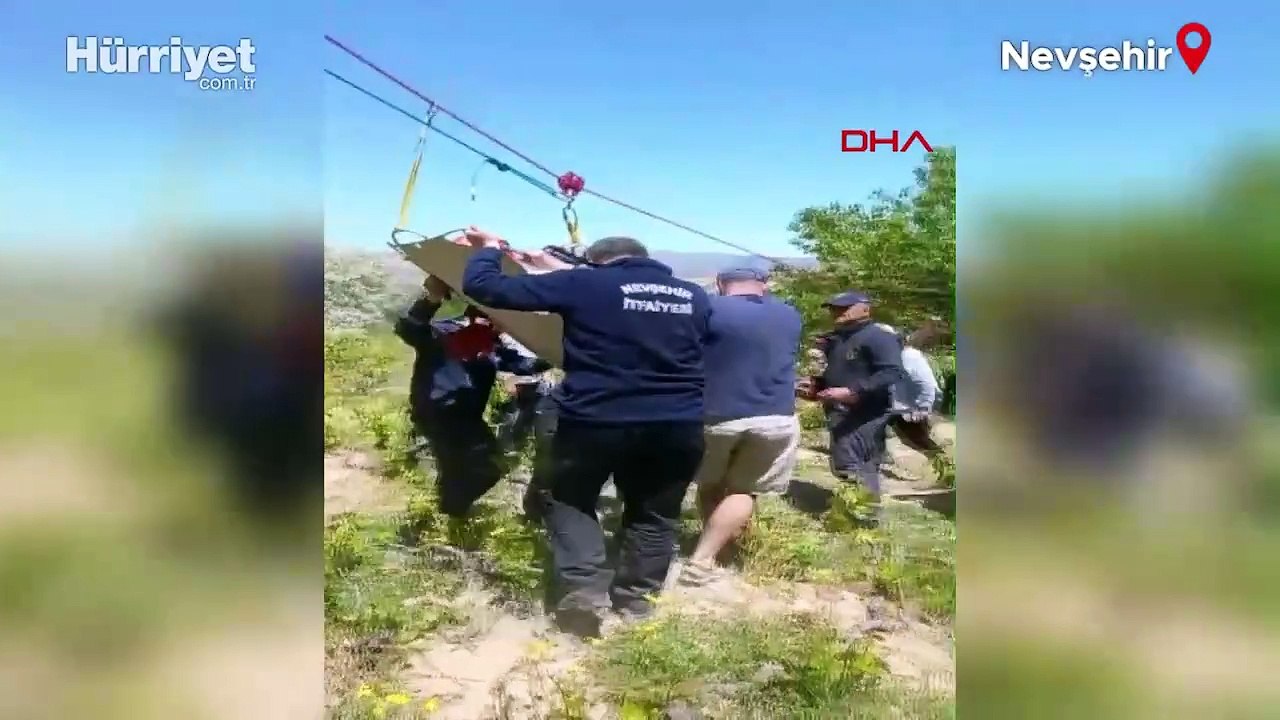 Kapadokya'da sıcak hava balonu, kayalıklara zorunlu iniş yaptı