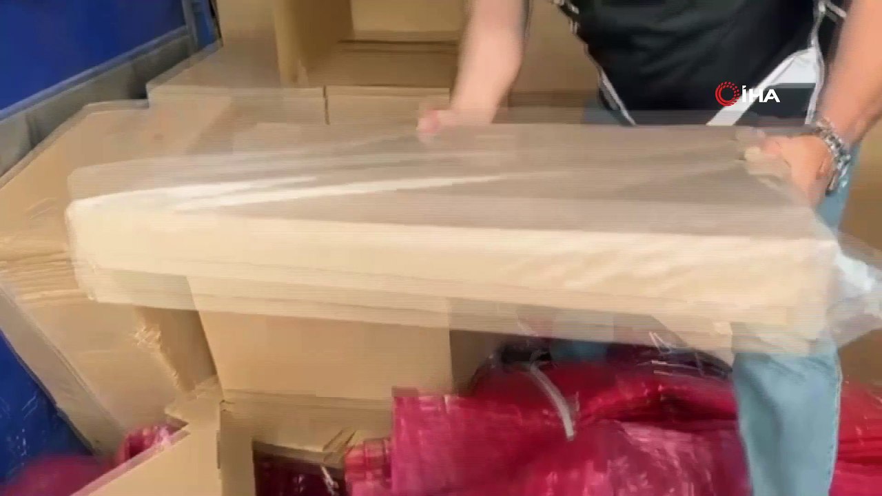 Bursa'da kaçak alkol ve tütün operasyonu: Milyonlarca makaron ve binlerce litre etil alkol ele geçirildi