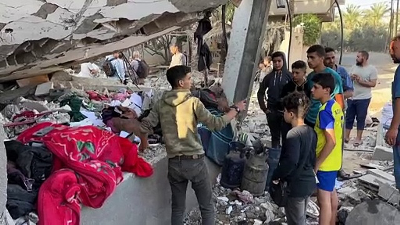 سكان قطاع غزة ينتظرون دخول المساعدات مع تواصل القصف الاسرائيلي